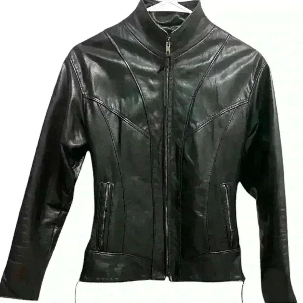 Walter Dyer Is Leather, Ladies Ali-Oops.  Pre-Owned in Excellent condition.